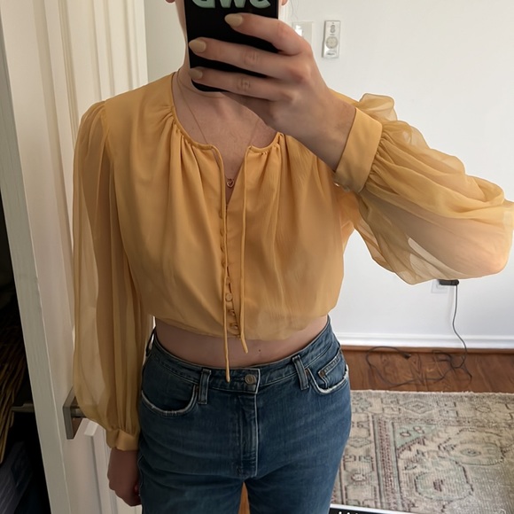 Vintage Cropped Blouse - Picture 2 of 5